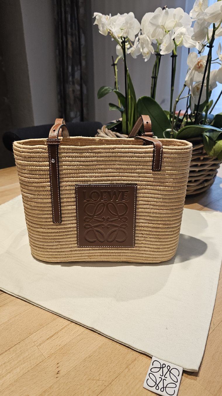 Loewe Sacs femmes: Loewe Raffia bag – D'occasion à Grüningen par adaja
