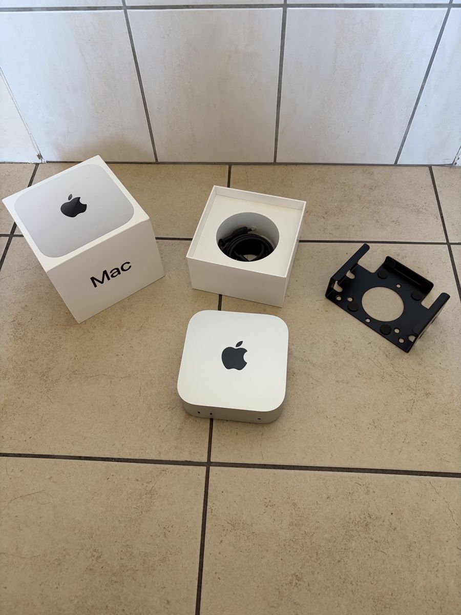 Apple PCs: Mac Mini M4 - 16go ram - 256Go SSD – Gebraucht aus Lausanne von LePetitBrocanteur