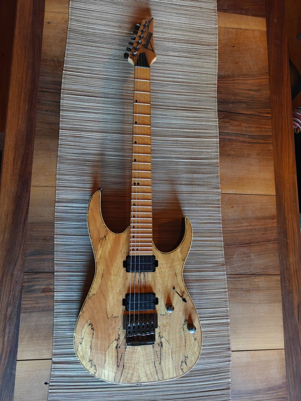 Ibanez Strumenti musicali: Ibanez RG721MSM NTF Premium Natural Flat – Usato da Elgg venduto da Totendio