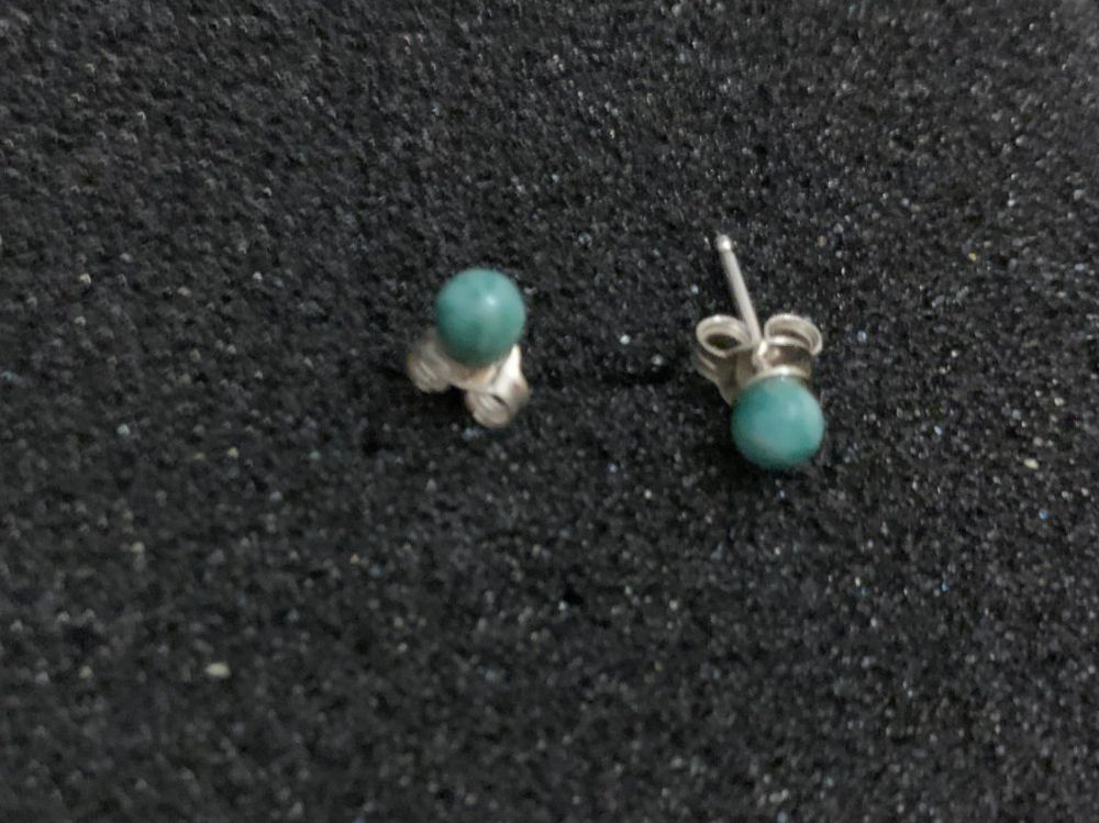 Orecchini pendenti & Orecchini a lobo: Ohrstecker Jade, Grün, 5mm, 925 Silber – Nuovo (secondo la descrizione) da Worb venduto da farben20zauber