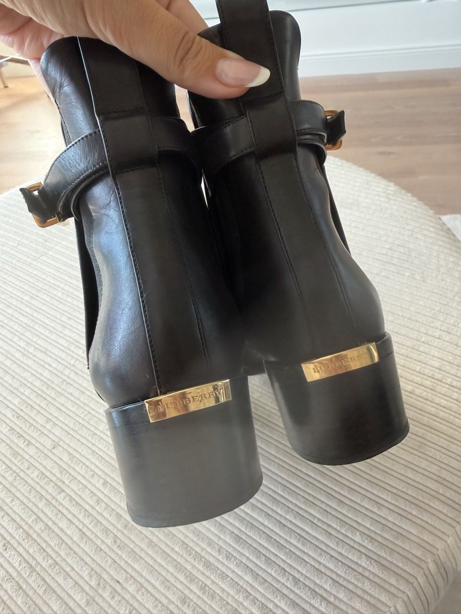 Chaussures femmes: Burberry Stiefeletten – D'occasion à Birmensdorf ZH par lakii338 3