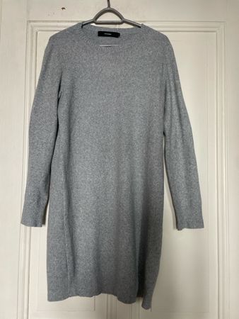 Robe grise