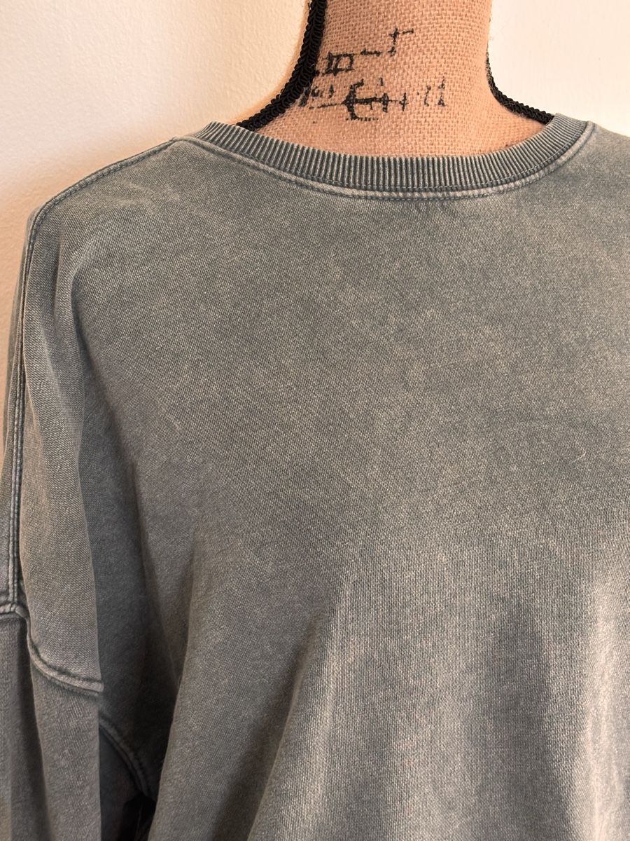 Pullover & Sweatshirts: Lässiger Herbst-Pullover in Olivgrün, Grösse S (oversized) – Gebraucht aus Fraubrunnen von Sxhiina01 2