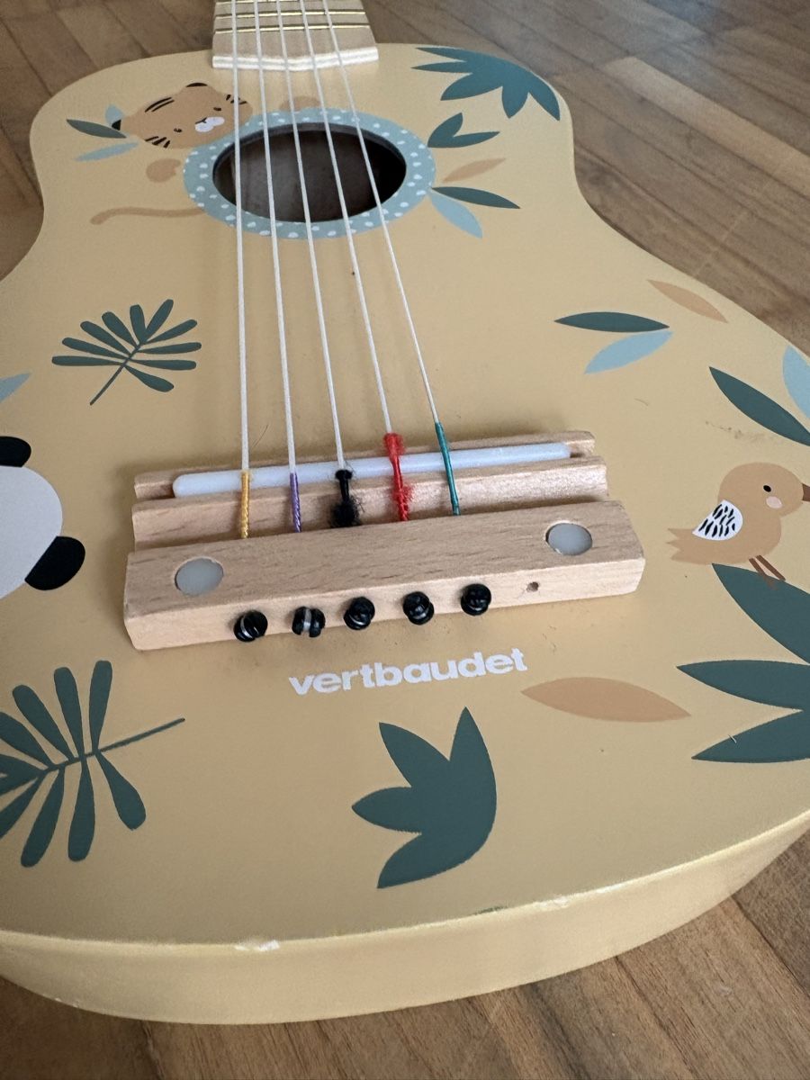 Instruments de musique: Spiel Guitare – D'occasion à Zürich par chemostat 1