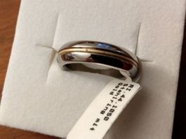 Ring Stahl mit Gold, NEU, Gr. 54