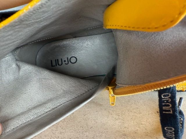Liu Jo Chaussures femmes: Bottines Liu-Jo – D'occasion à Enges par cordec 5