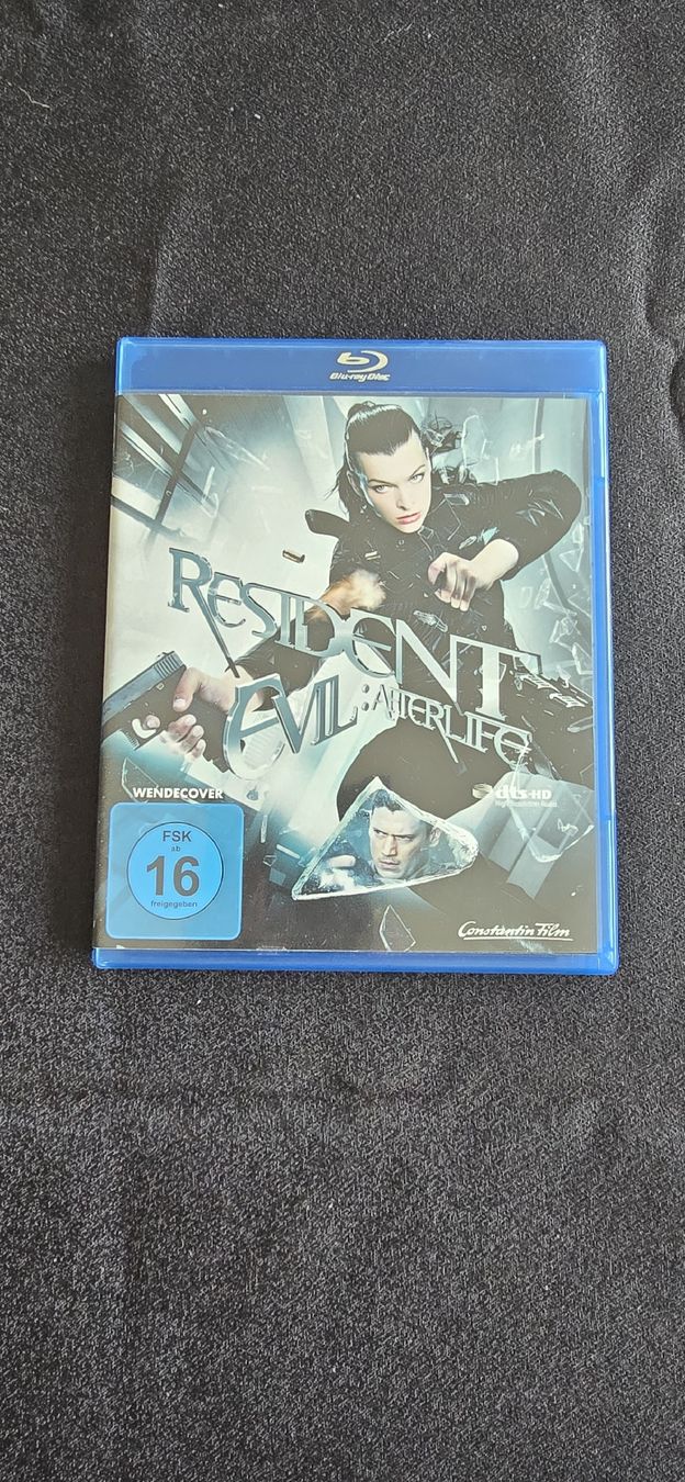 Tutti i DVDs: Resident Evil Afterlife Blu-ray – Usato da Doppleschwand venduto da Bennox94