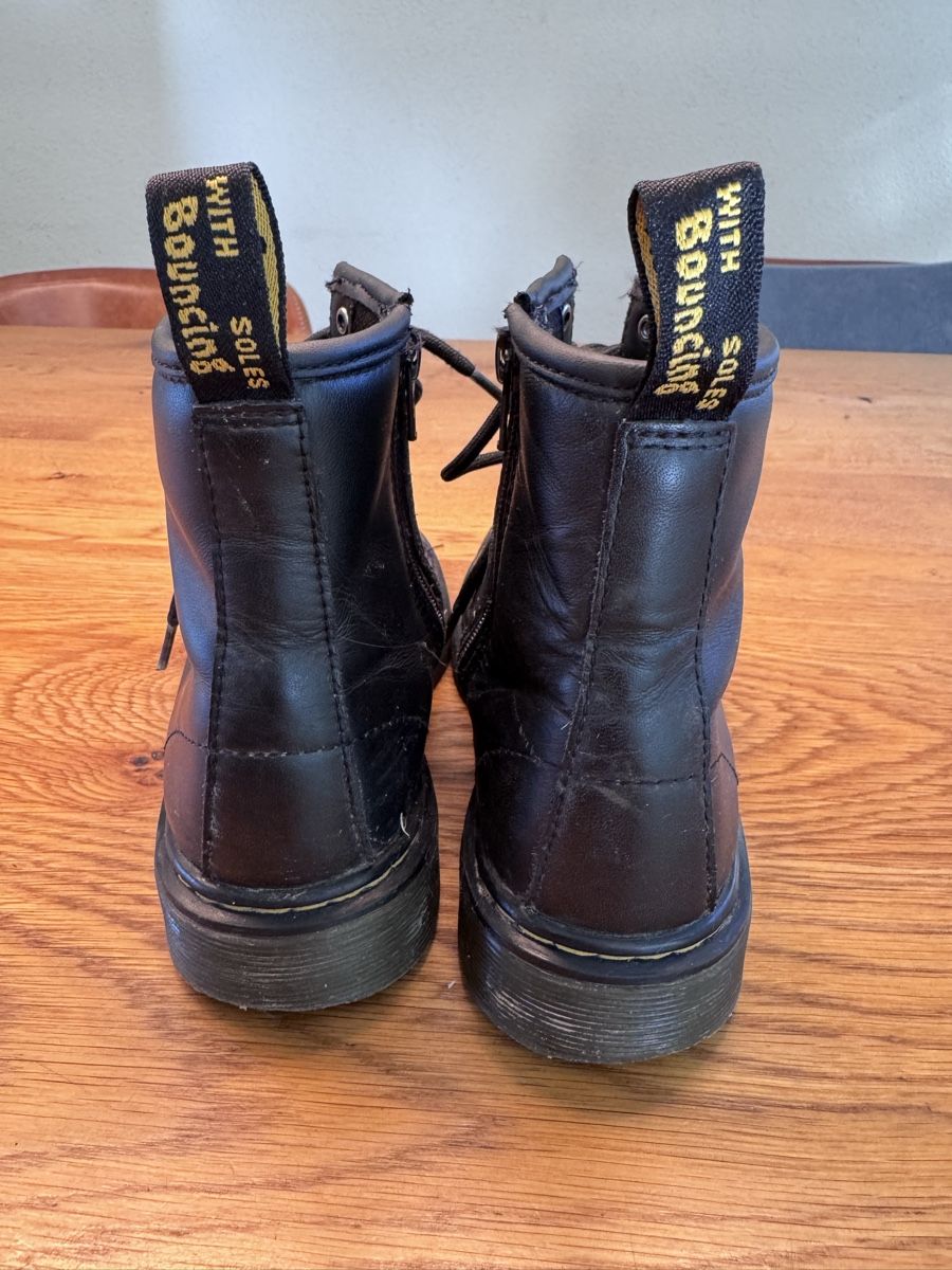 Dr. Martens Scarpe per ragazzi: Dr. Martens Boots Grösse 36   – Usato da Niederbüren venduto da Oetschli 4