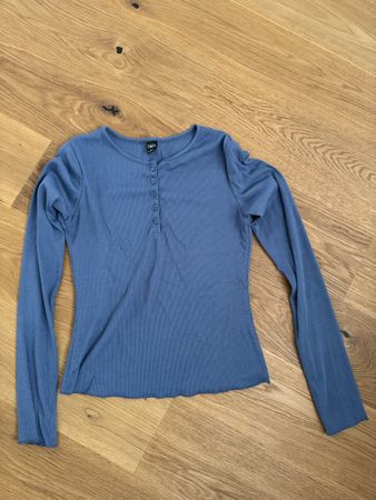 Dazy Langarmshirt blau Grösse S neuwertig