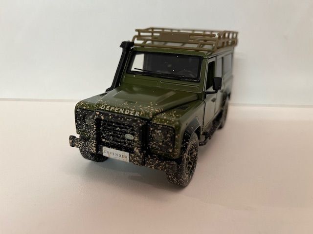 Land Rover Modellini d'auto: Land Rover 1:32 – Nuovo e nell'imballaggio originale da Zürich venduto da T62om 2