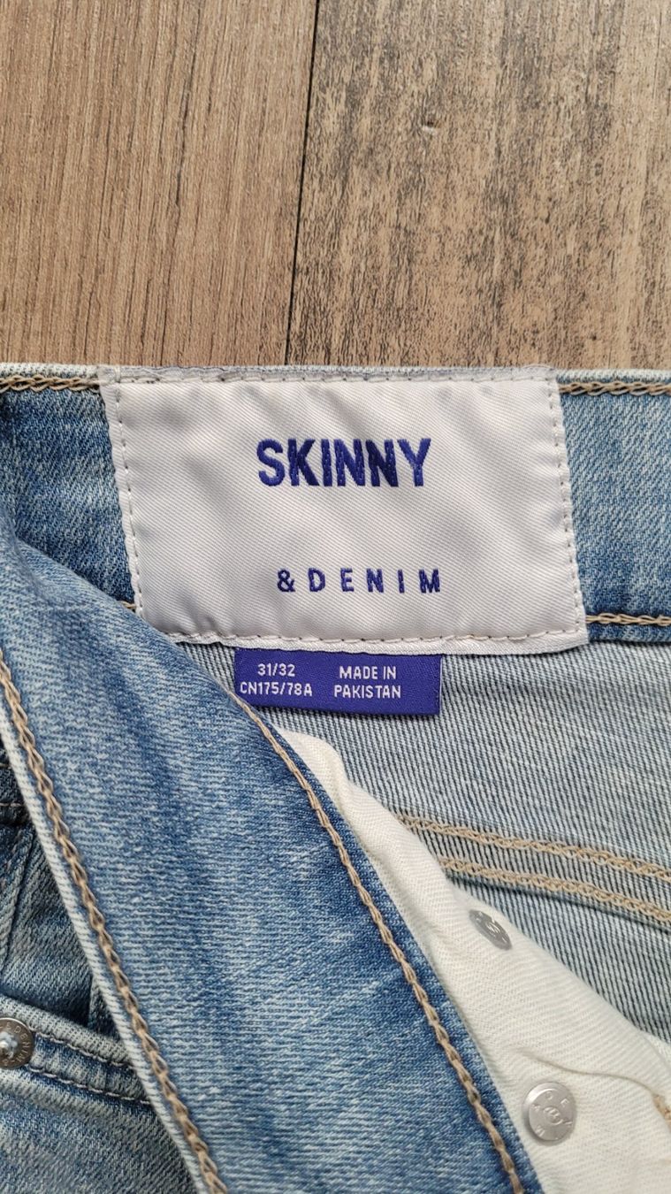 H&M Jeans: 3x Jeans Grösse 30/32 und 31/32 – Usato da Aarwangen venduto da Striezi01 8