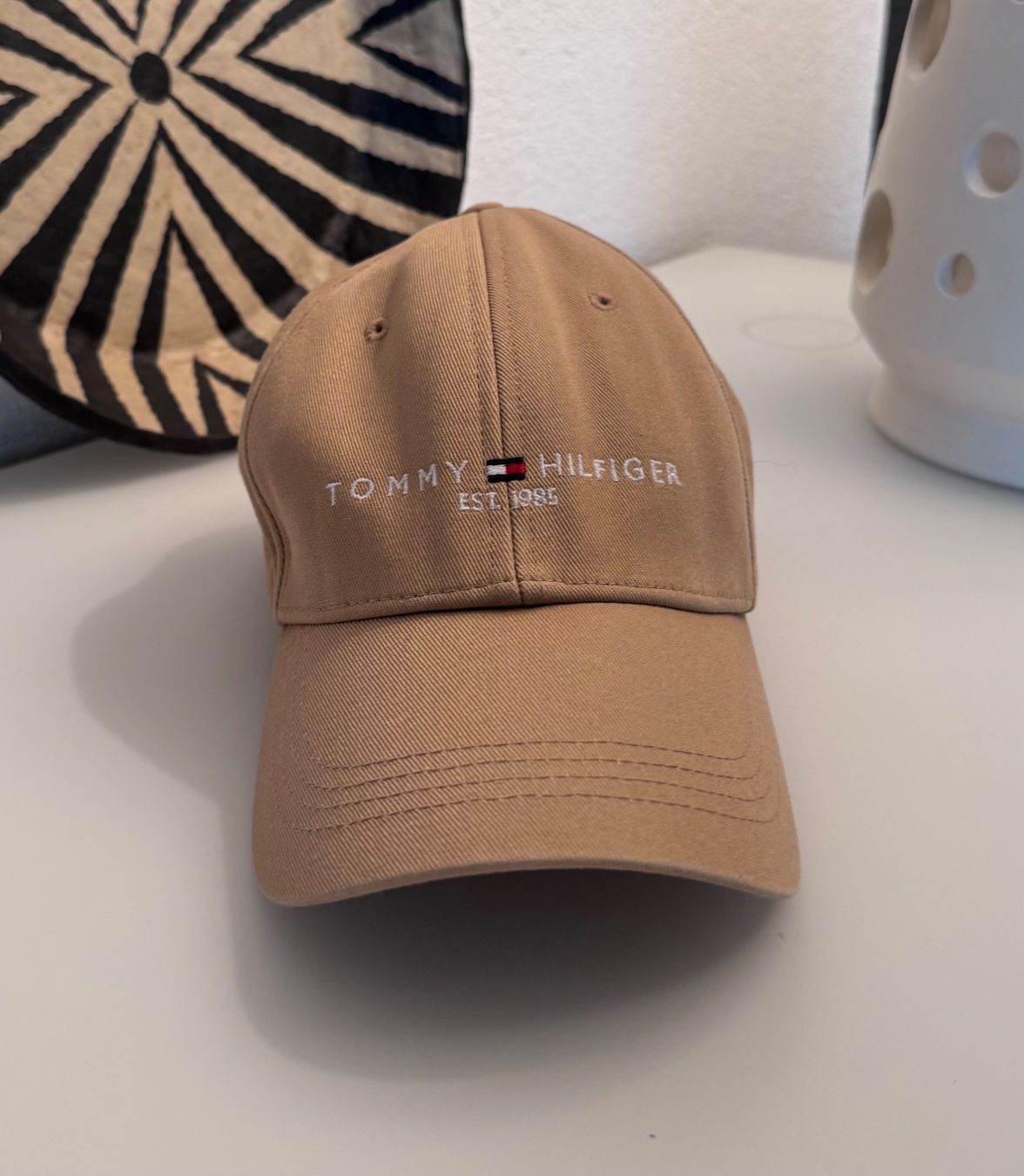 Tommy Hilfiger Copricapi, berretti & cappellini: Klassische Tommy Hilfiger Cap – Nuovo (secondo la descrizione) da Zürich venduto da leanfu_ 1