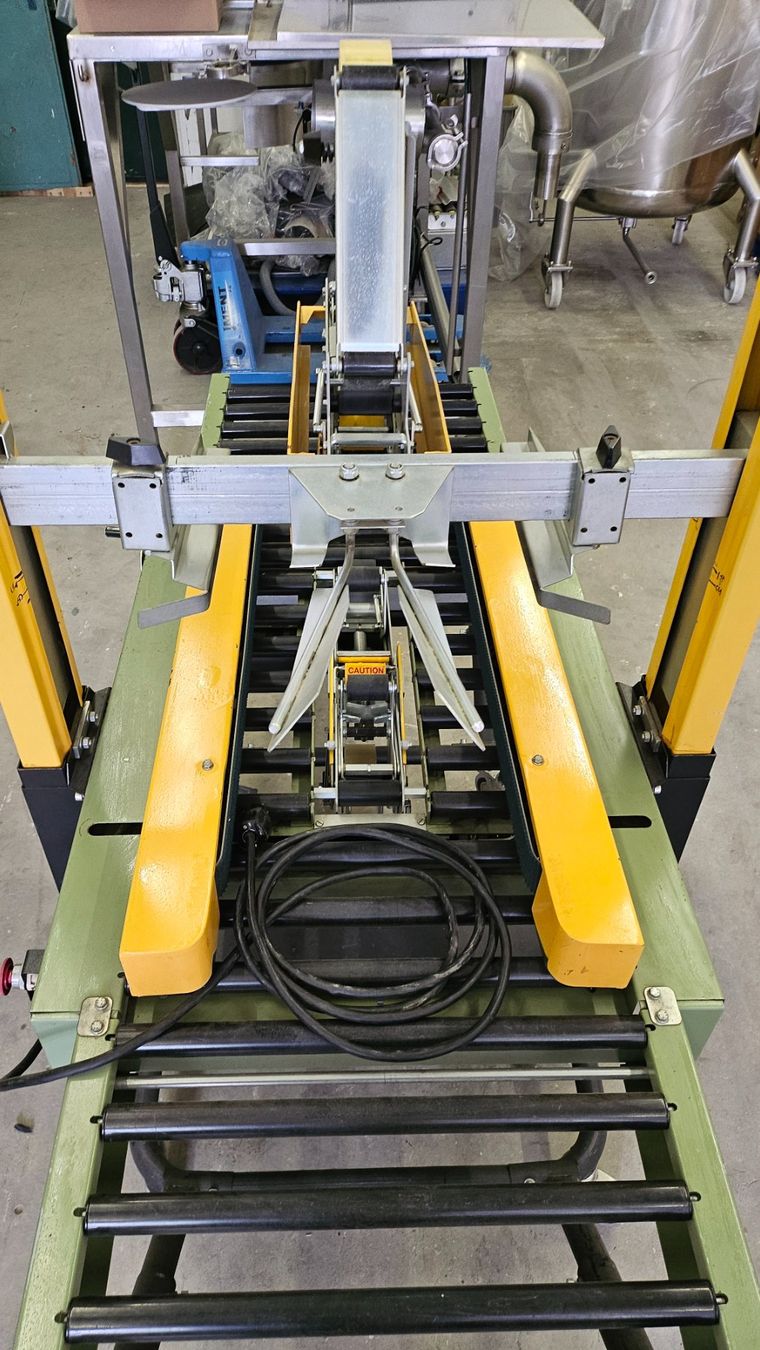 Strapex Macchine rilegatrici: Strapex Kartonverschliesser Paketklebemaschine – Usato da Breitenbach venduto da Cycron_GmbH 3