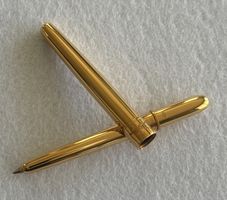 Stylo bille Yves Saint-Laurent - Plaqué or - Cabochon vert