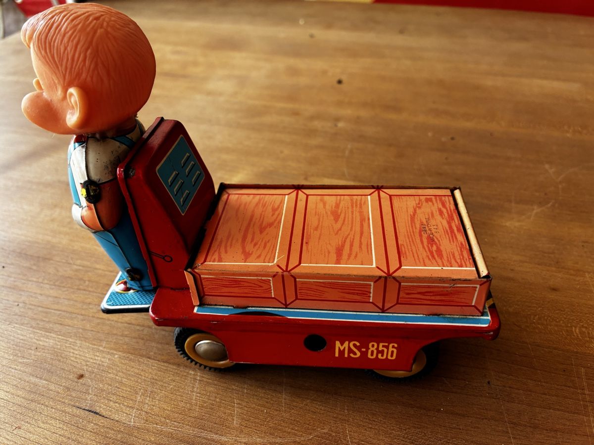 Spielzeuge: Auto Blech Vintage – Gebraucht aus Lengnau BE von Warmbrodt 1