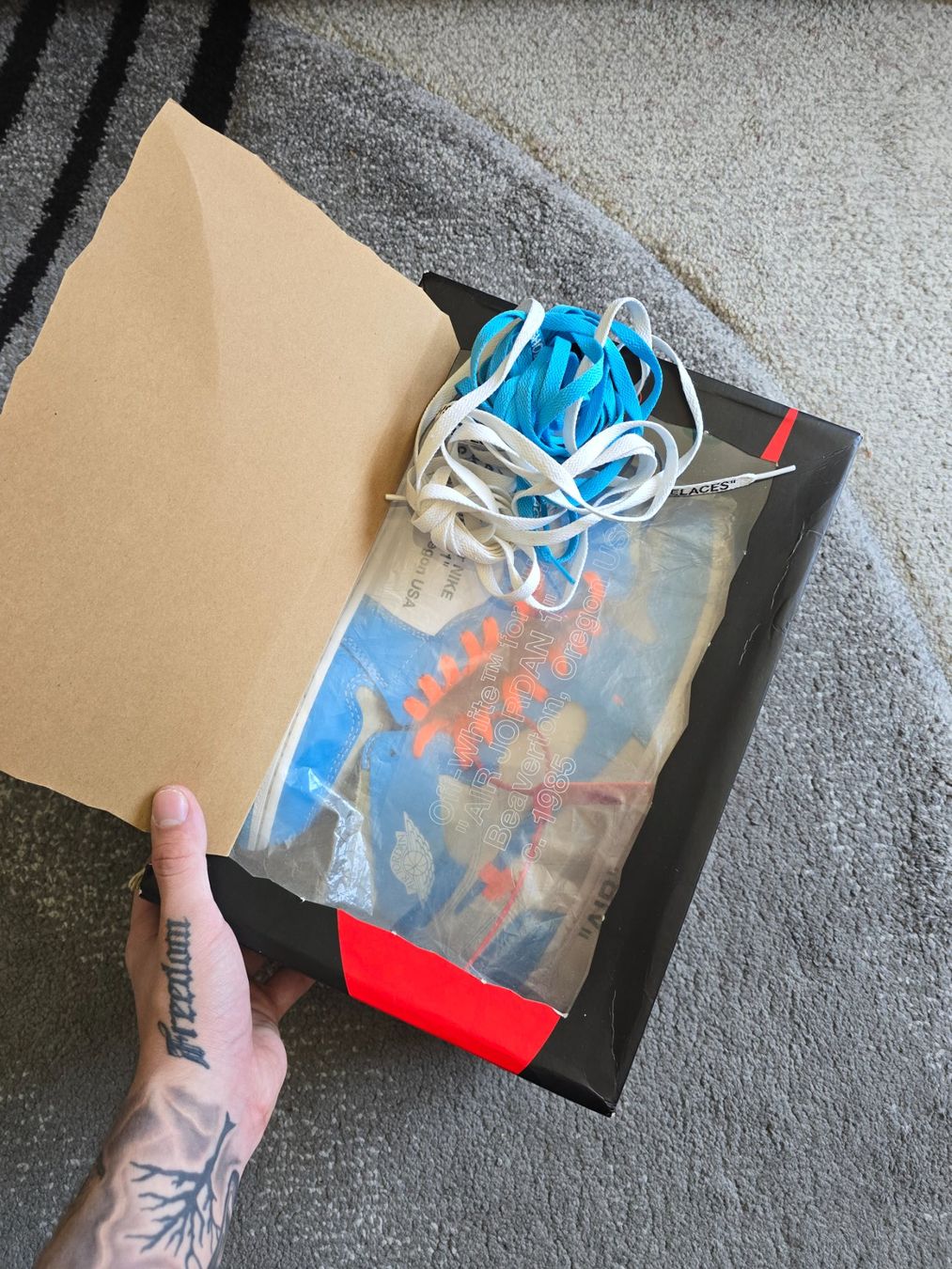 Scarpe da uomo: Jordan 1 High off white UNC – Usato da Bôle venduto da A_Kickstory 9