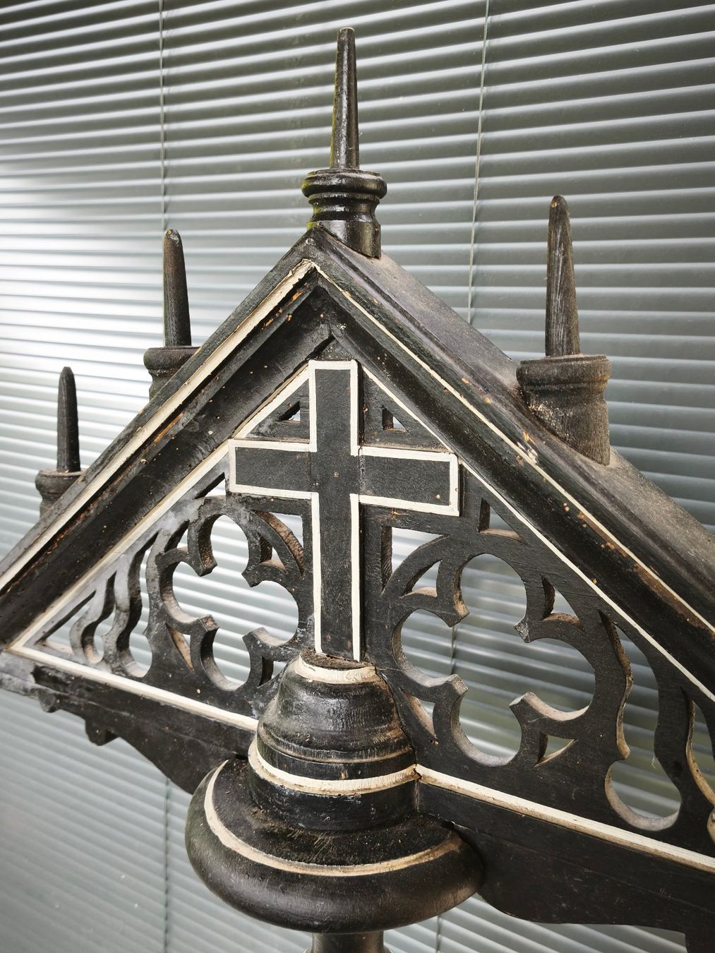 Portacandele: Grosser sakraler Kerzenständer antik – Usato da Arch venduto da Mannaz23 1