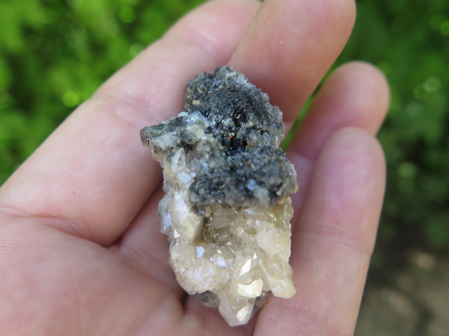 Minerali & Pietre curative: Cerussit Stufe, Paragenese Mimetesit von Namibia – Usato da Schaffhausen venduto da Yamakana51L8736OQ8 6