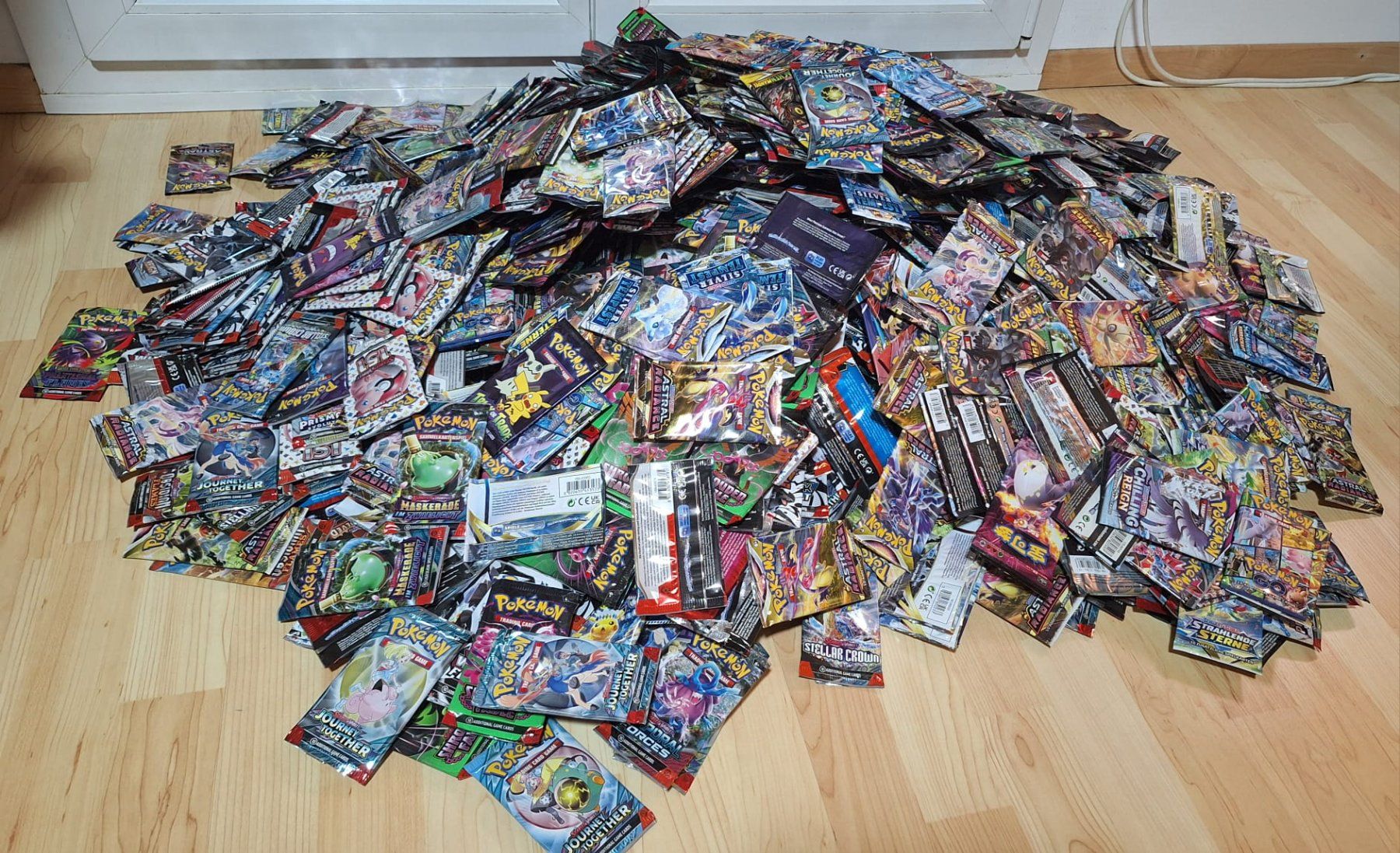 Pokémon Carte collezionabili: 1850+ OPENED & EMPTY Pokemon Packs – Usato da Andwil SG venduto da popatus 4