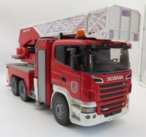 Bruder Scania R-Serie Feuerwehr-Drehleiter LKW