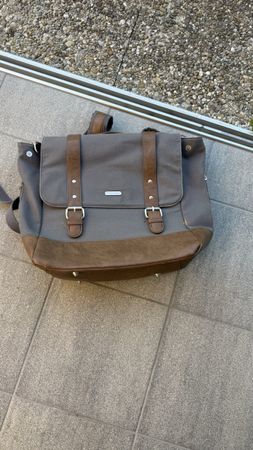 Tasche mit Wickelunterlage grau braun guter Zustand