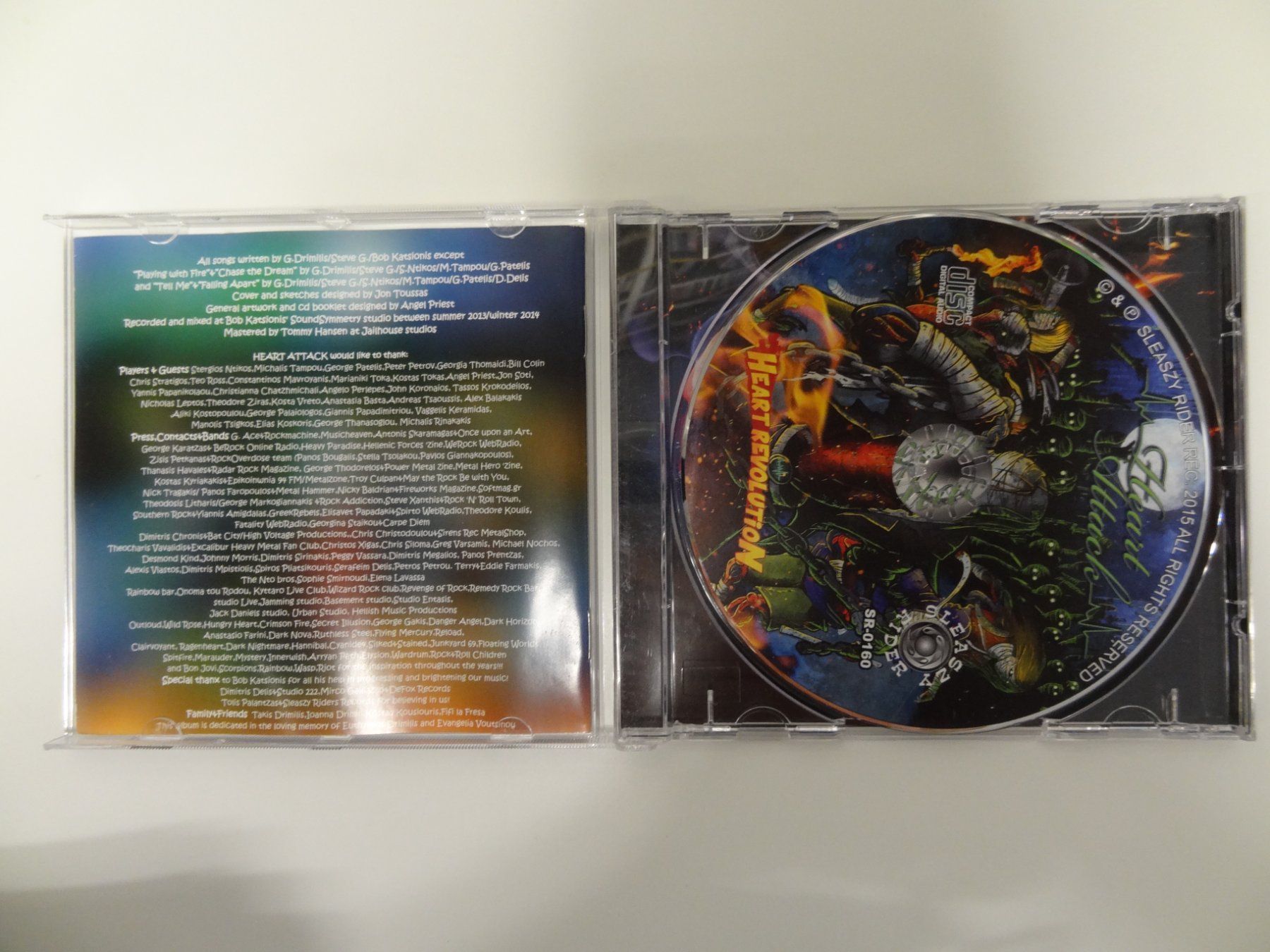 CD: Heart Attack - Heart Revolution CD - Sleazy Rider Records – Usato da luzern venduto da musicandart 2