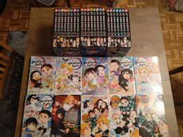 Manga Demon Slayer 1-23 + Extra Geschichten und Postkarten