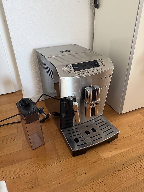 Macchine per caffè & Macchine per espresso: Kaffeemaschine De Longhi – Usato da Büron venduto da Robert.nik 1