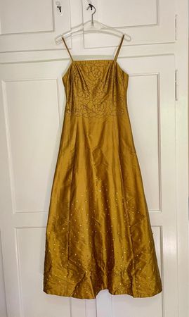 Abendkleid F Silk Seide gold lang mit Stickerei Grösse M