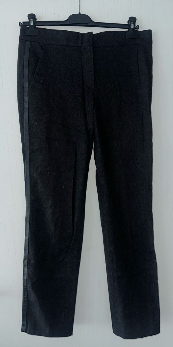 Max Mara Hosen: MAX MARA HOSE GR. 38 WOLLE  – Gebraucht aus Unteraegeri von MH203
