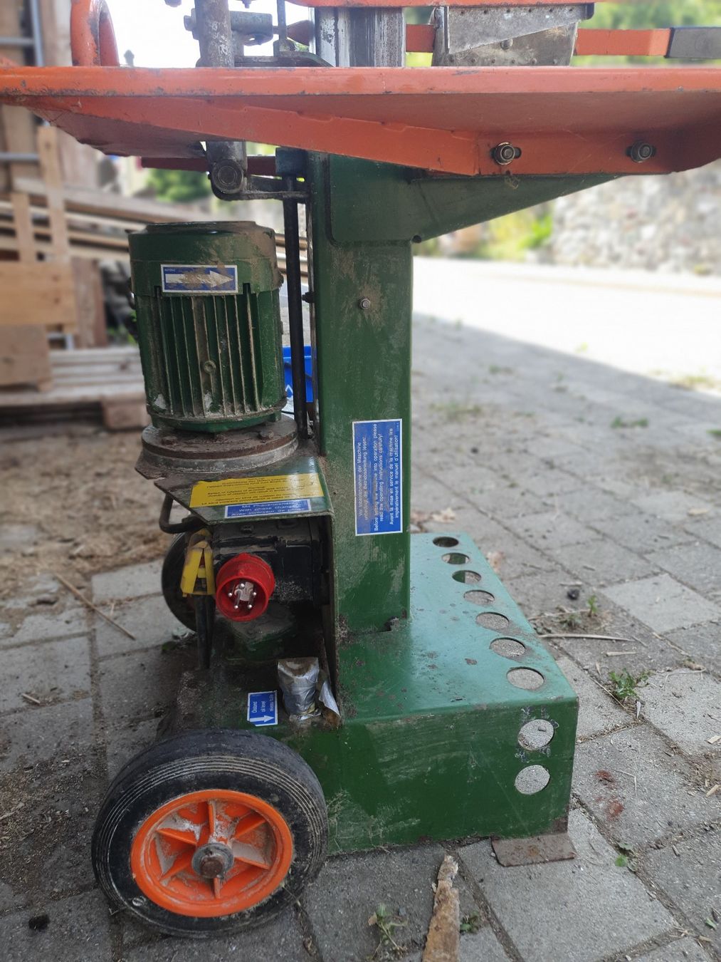 Posch Toutes les machines: Holzspalter hydraulisch – D'occasion à Bäretswil par Kiepenkerl 5