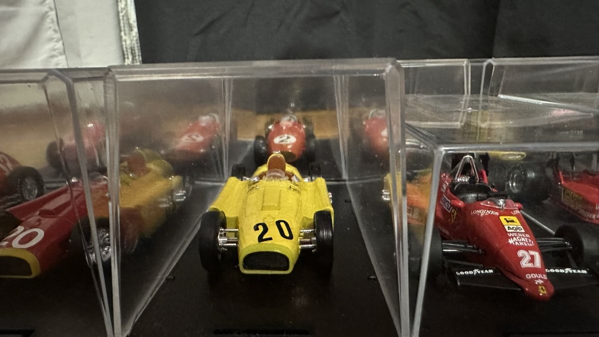Ferrari Modellini d'auto: FERRARI / collection BRUMM – Nuovo e nell'imballaggio originale da Ecublens VD venduto da acbox2000 1