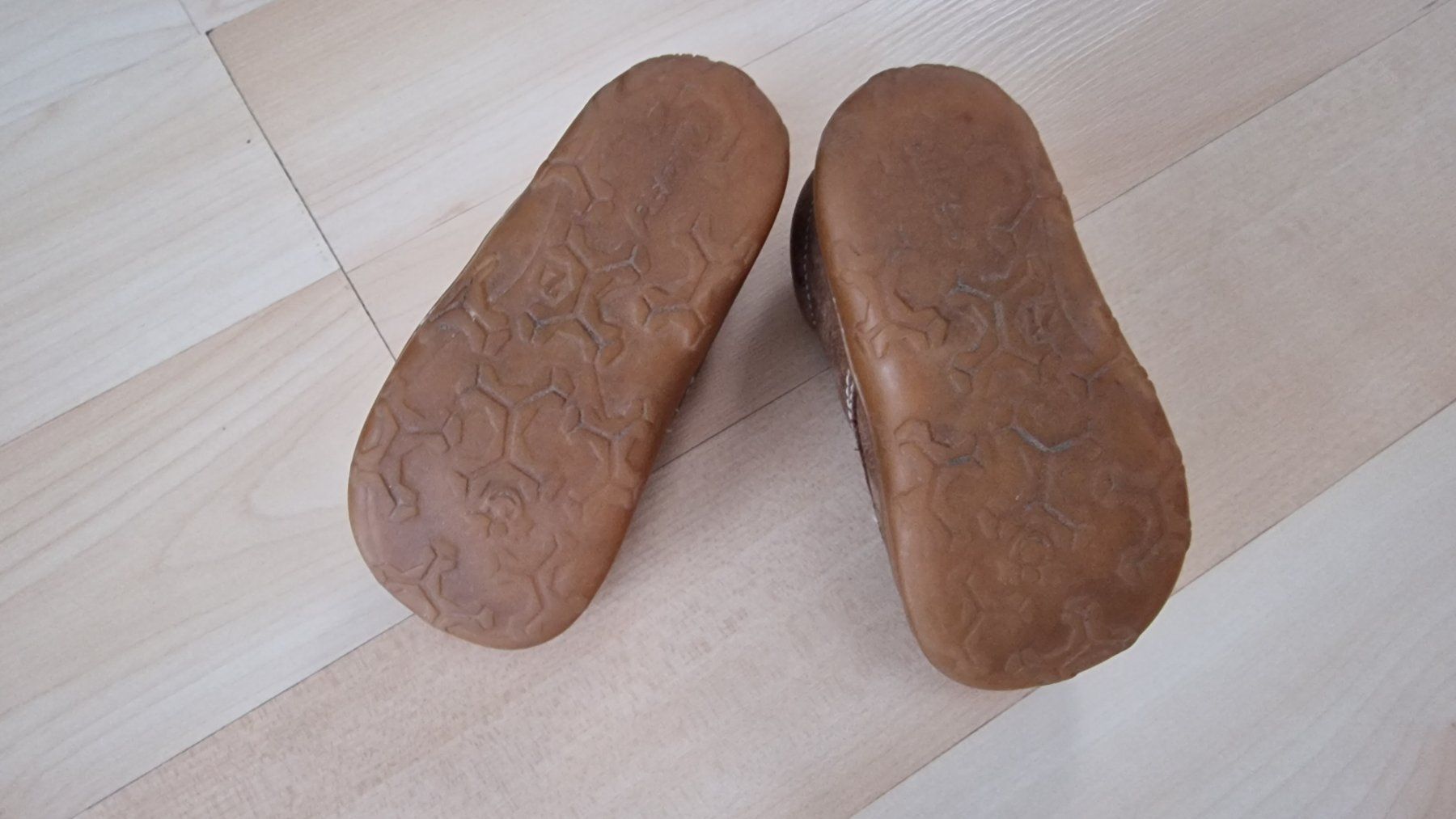 Scarpe per ragazzi: Weiche Lederschuhe gr21 pepino – Usato da Winterthur venduto da Mmondeo 1