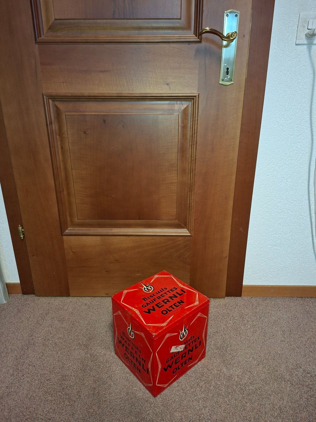 Dosen: Grosse alte Wernli Biscuits Dose / Kiste / Behälter – Gebraucht aus Steinach von Spliter87