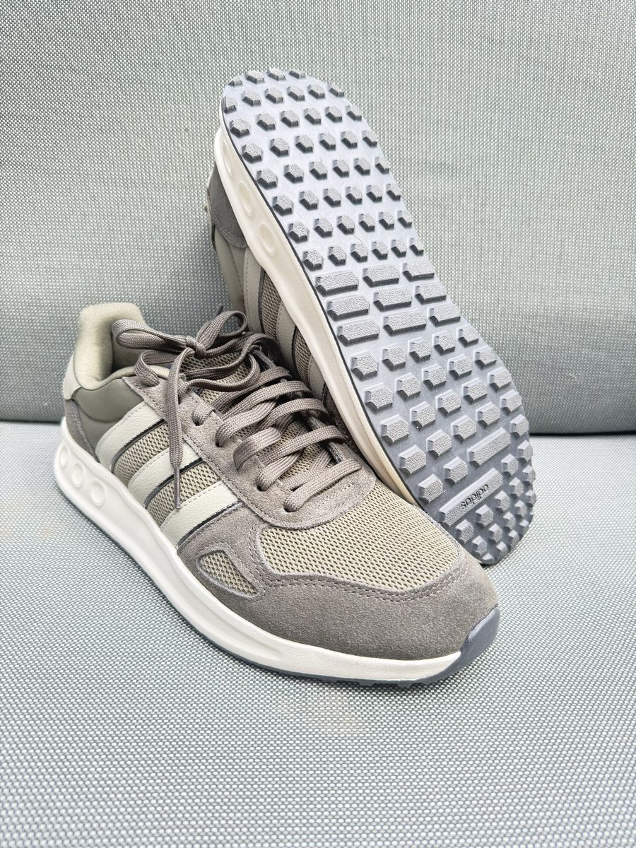Adidas Scarpe da uomo: Adidas Schuh Gr. 44 neu – Nuovo e nell'imballaggio originale da Roggwil TG venduto da Rutschmann