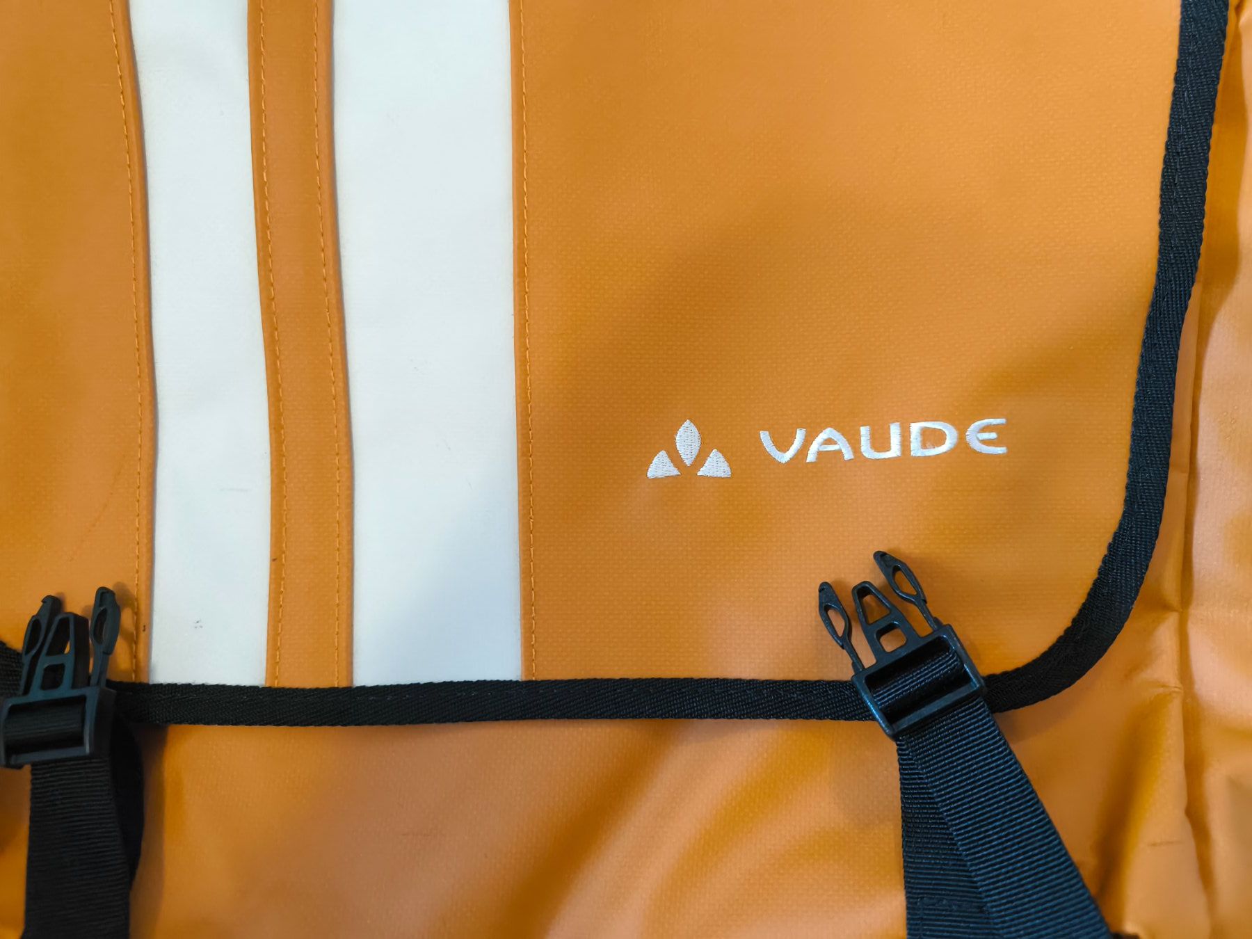Vaude Borse: Vaude Umhängetasche- fast neu – Nuovo (secondo la descrizione) da Ebikon venduto da brombomboli 4