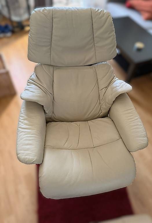 Poltrone: Stressless Ledersessel mit Hocker – Usato da Schüpfen venduto da hoefu12 4