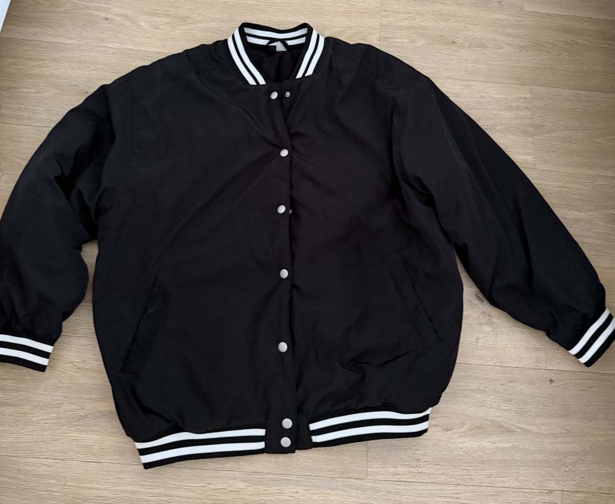 H&M Giacche: Veste style baseball noire et blanche  – Usato da Giffers venduto da Ws.b