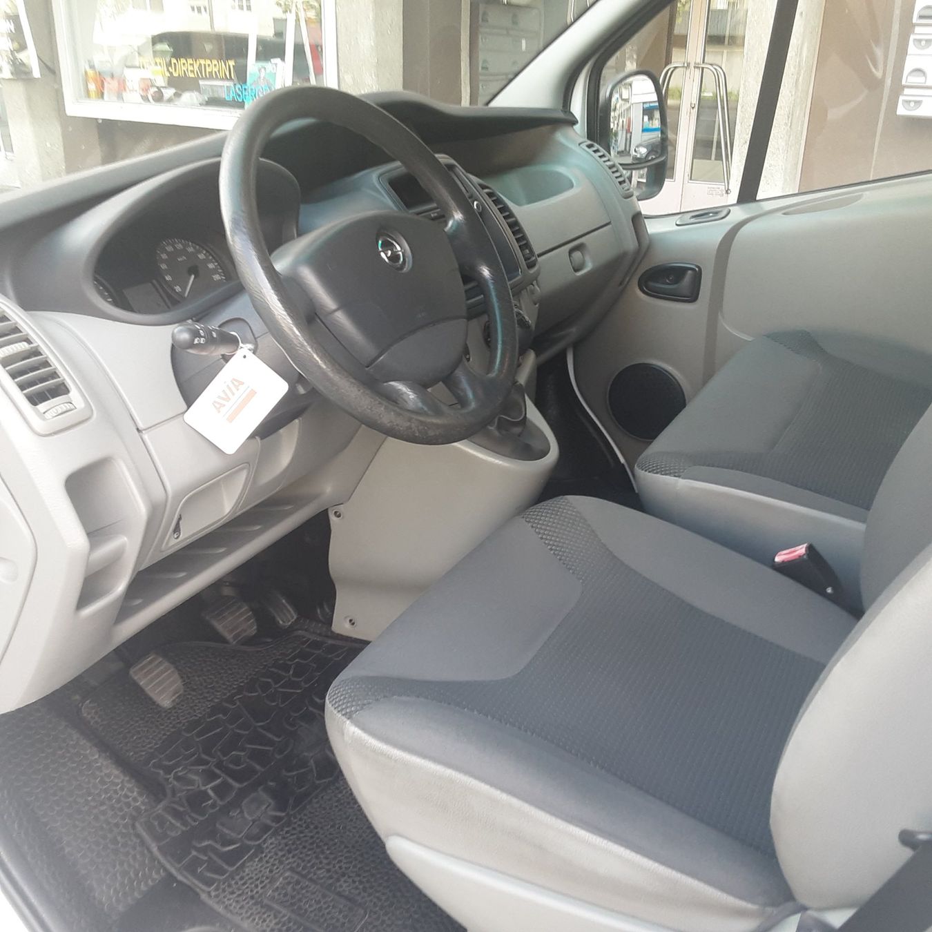 Opel Veicoli commerciali: Opel Vivaro 2.0CDTI L2 H1 – Usato da Emmenbrücke venduto da Zoll58 4