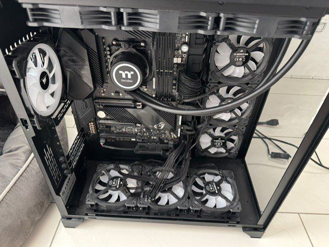 PC: Unvollständiger Gaming-PC – Usato da Rietheim venduto da Nugger 1