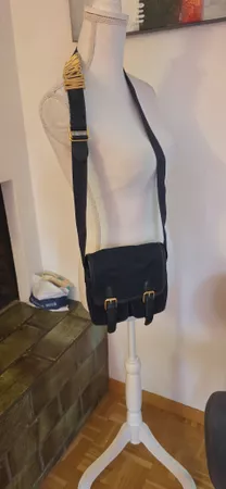 Umhängetasche Moschino schwarz mit Logo 