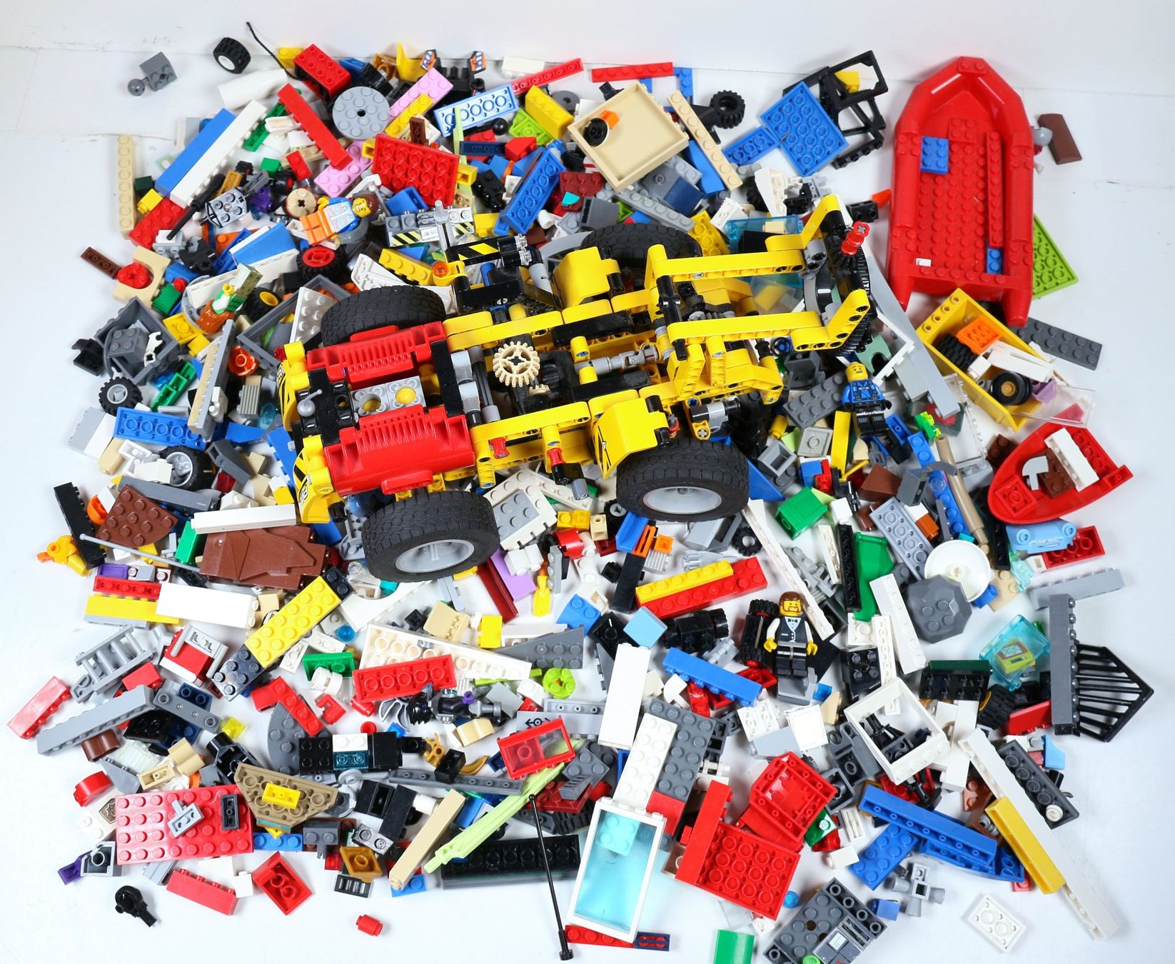 Lego Baukästen: 1.5 kg. Legoteile mit Minifiguren – Gebraucht aus Hettlingen von Scholi99