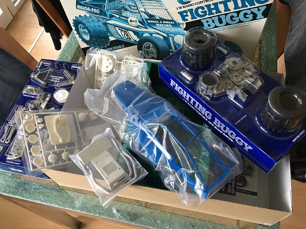 Tamiya Modellismo RC: Tamiya Fighting Buggy Bausatz Re-Release 2014 NEU – Nuovo e nell'imballaggio originale da holziken venduto da Weston 2