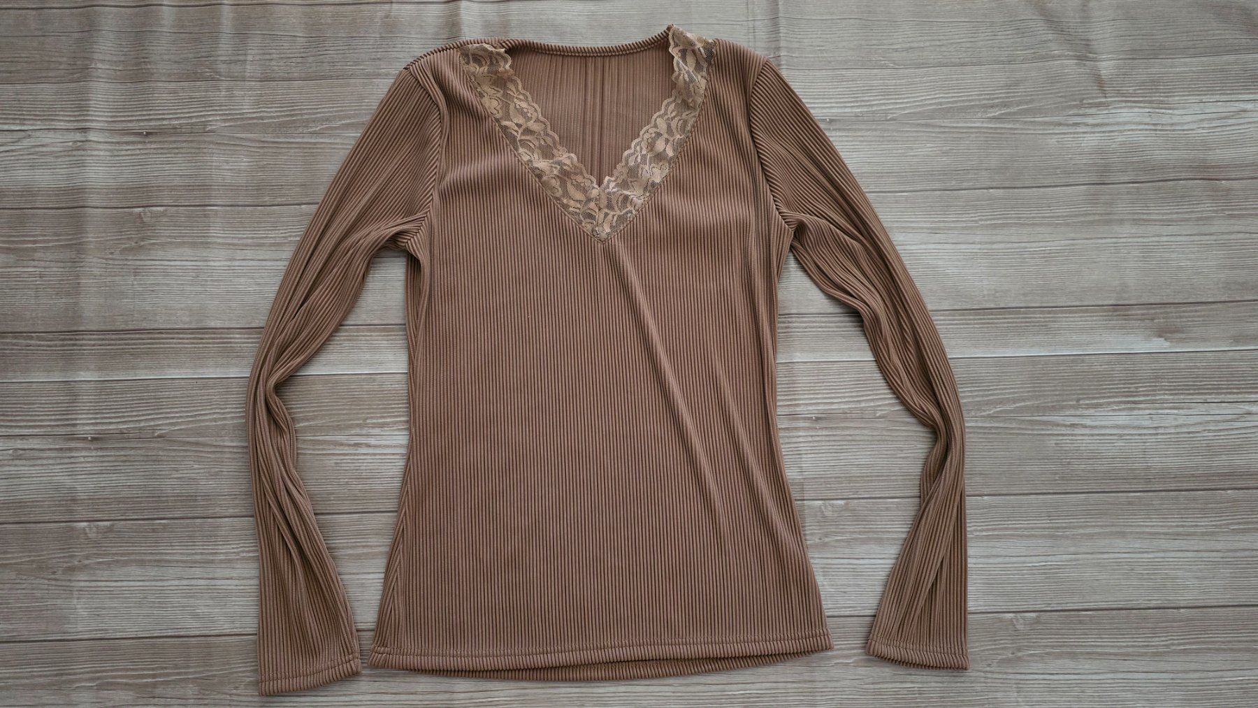 T-shirt: Rippstrick-Longsleeve mit Spitze - M - Braun / Mocca – Nuovo (secondo la descrizione) da Thalwil venduto da VitaMini