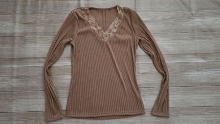 Rippstrick-Longsleeve mit Spitze - M - Braun / Mocca