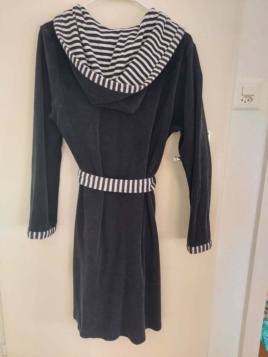 Vossen Accappatoi: black and white stripe bathrobe – Nuovo (secondo la descrizione) da Jongny venduto da lie_v6hs 1