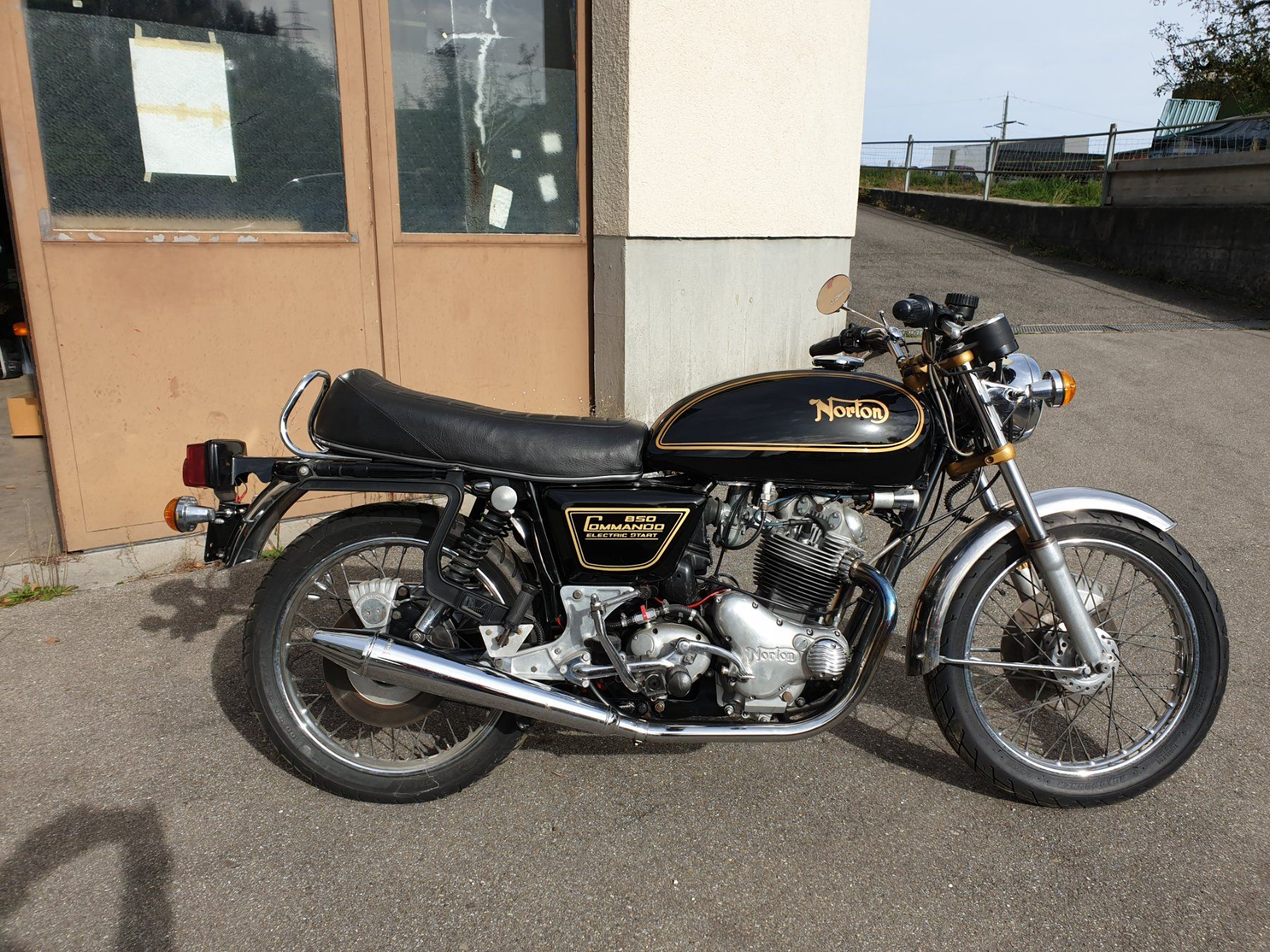 Norton Strada: Norton Commando 850 MKIII – Usato da Gasel venduto da Badmax