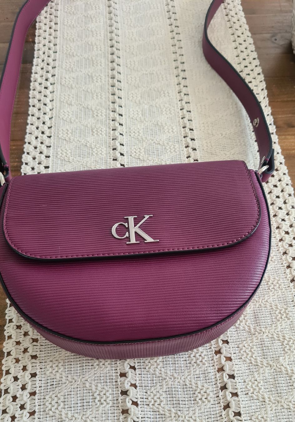 Calvin Klein Borse da donna: Calvin Klein Umhängetasche Neu – Nuovo (secondo la descrizione) da Büttikon AG venduto da bluehim74