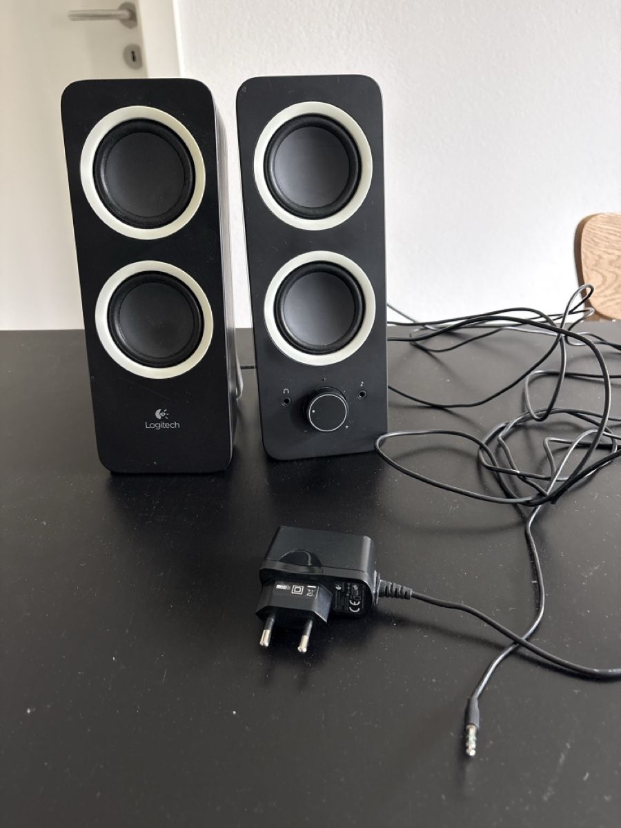 Logitech Lautsprecher: Logitech Lautsprecher – Gebraucht aus Zürich von dav_c9fv