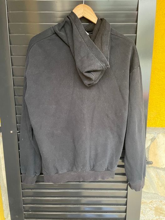 Pullover & Sweatshirts: Kinder Junge Hoodie schwarz 170 – Gebraucht aus Bergdietikon von antovale 1